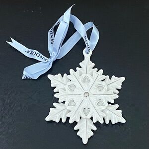 Retired 2015 PANDORA Snowflake Holiday Christmas Ornament
